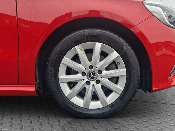 2017 MERCEDES BENZ A180 1.6 AUTO* ONLY 18K MILES* 376423340