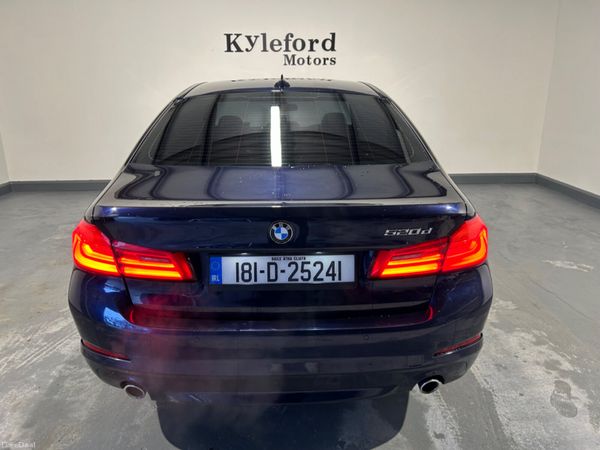 BMW 5-Series 2018 376680080