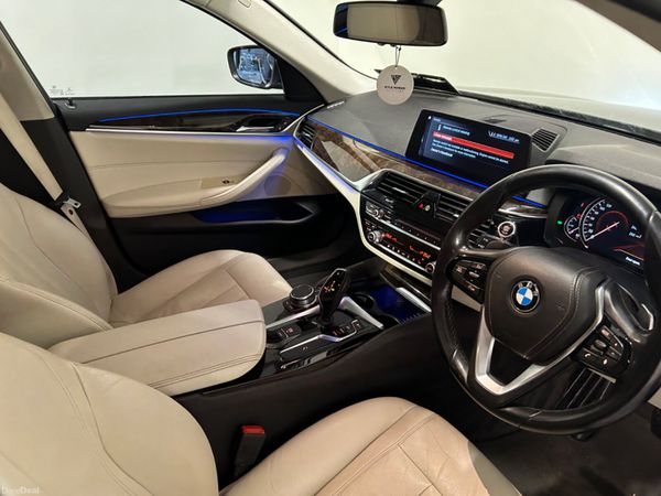 BMW 5-Series 2018 376680094