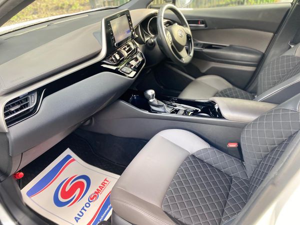 192 Toyota C-HR SOL AUTOMATIC 1.8 LOW MILES 376621073