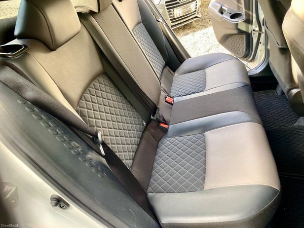 192 Toyota C-HR SOL AUTOMATIC 1.8 LOW MILES 376621076