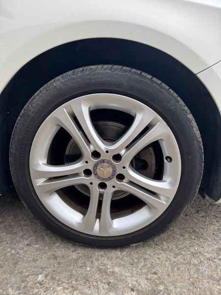 Mercedes A-180 Class 56000 KM 2015 376633916