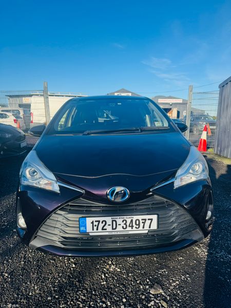 Toyota Yaris Vitz Hybrid Automatic 376742612