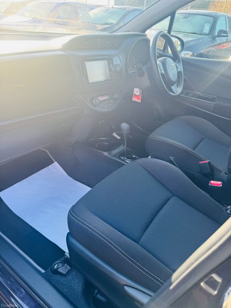 Toyota Yaris Vitz Hybrid Automatic 376742614