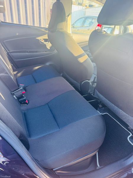 Toyota Yaris Vitz Hybrid Automatic 376742615