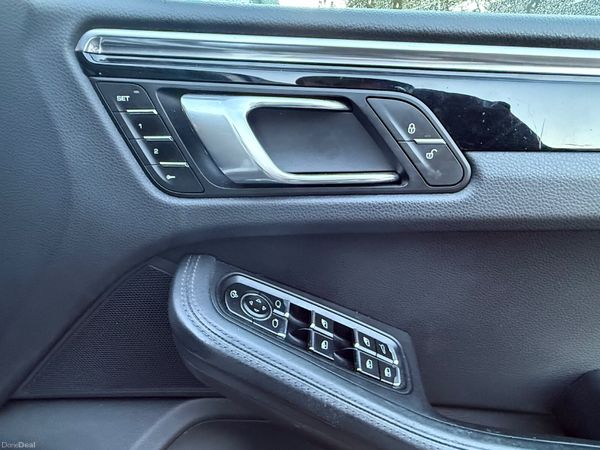 Porsche Macan S 2014 376707750