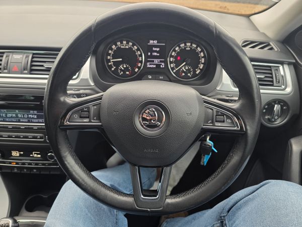 Skoda Rapid 2014 376864660