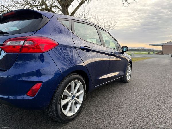 Ford Fiesta 2018 Zetec low mileage 376864812