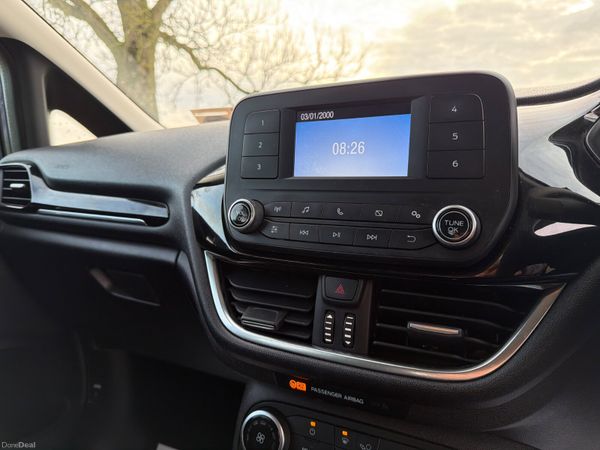 Ford Fiesta 2018 Zetec low mileage 376864915