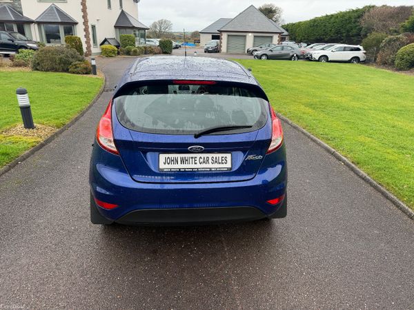 Ford Fiesta 2016 376885384