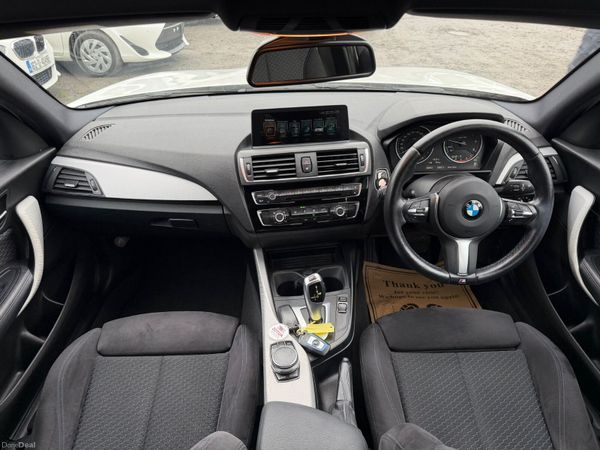 17 BMW  118D M Sport 376886766