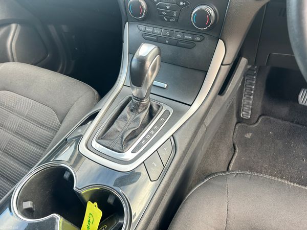 Ford Galaxy  AUTO **price dropped January sales ** 376826098