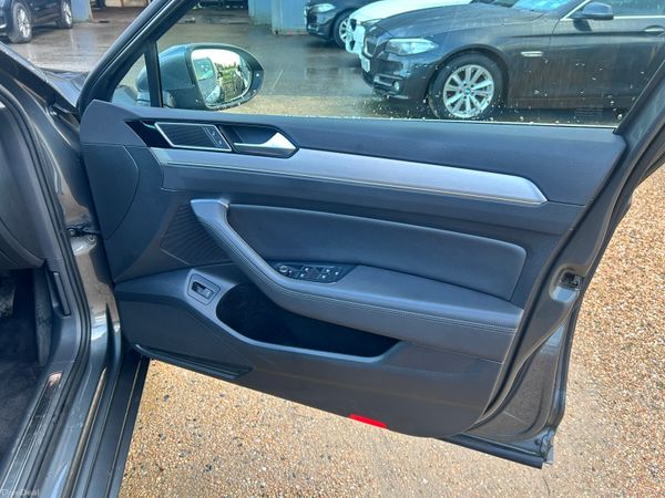 Volkswagen Passat GT  **price drop jan sales ** 376831096