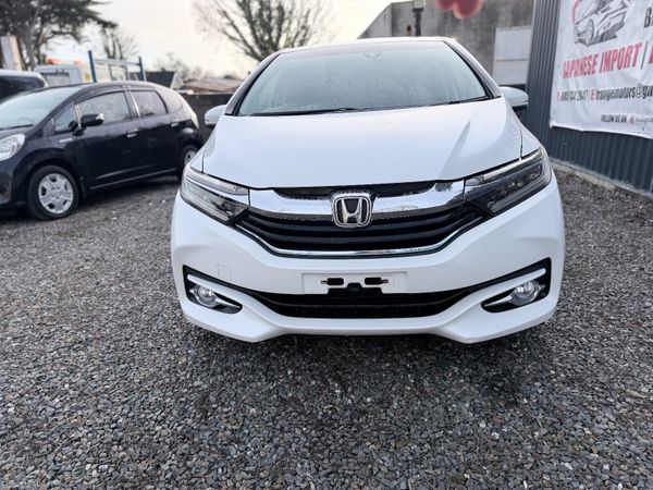 Honda Fit shuttle 2016 377002462