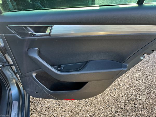 IRISH CAR- 2020 Skoda Superb SE Tech 2.0 TDI Estat 377141746