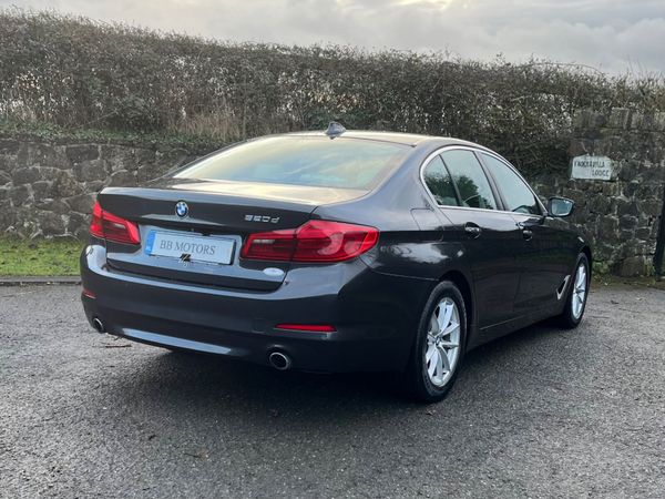 BMW 5-Series 520d SE 18" Auto 377144544