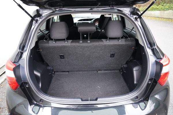 Toyota Vitz 2019 Automatic 377146064