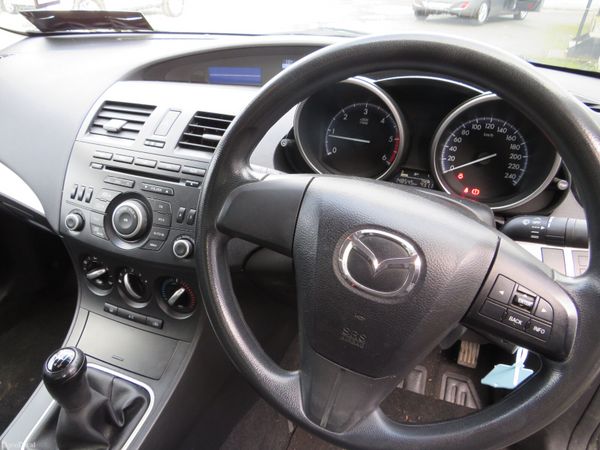 Mazda Mazda3 2013 LOW MILEAGE DIESEL 4DR 377148228