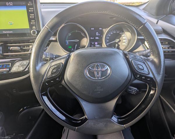 Toyota C-HR SOL 2022 / AUTO/ NEW NCT 03/28 377180904