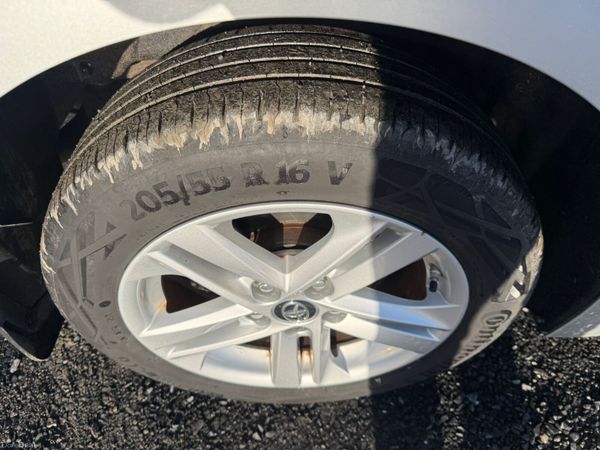 191 Toyota Corolla Luna 1.2 377243366