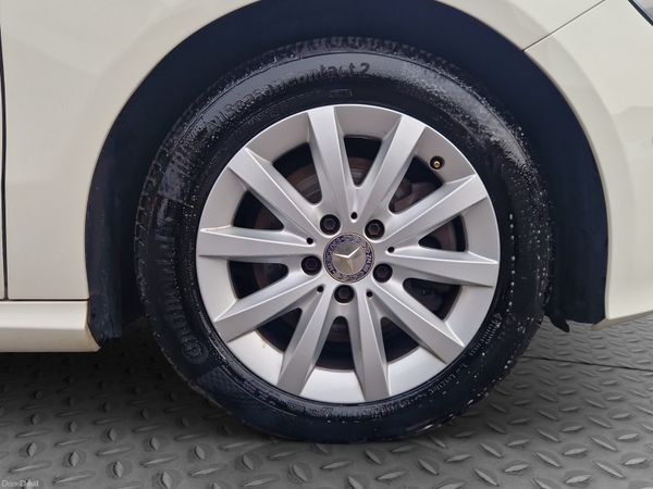 2016 MERCEDES BENZ A180  1.6 AUTO **35K MILES ** 377280747