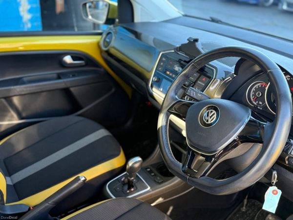 2018 Volkswagen High Up Automatic 377283828