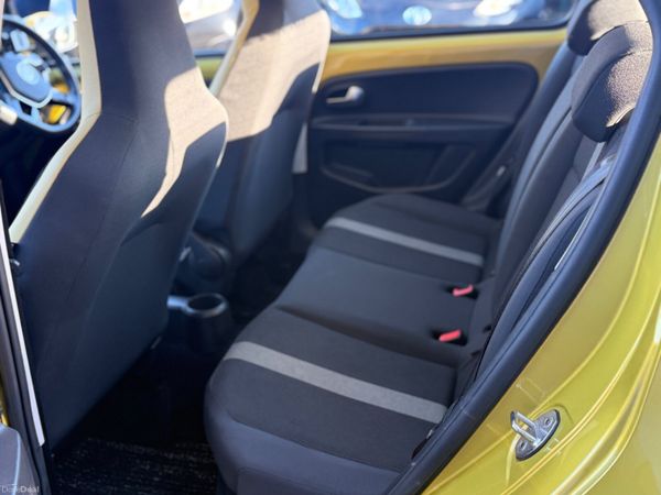 2018 Volkswagen High Up Automatic 377283835