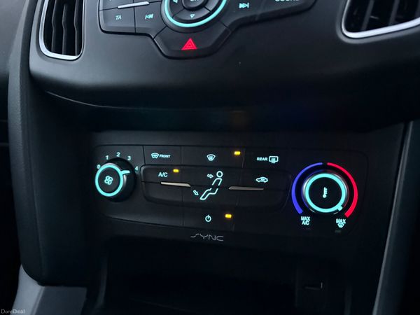 2015 Ford Focus Zetec 1.6 TDCi 95 Bhp 377288897