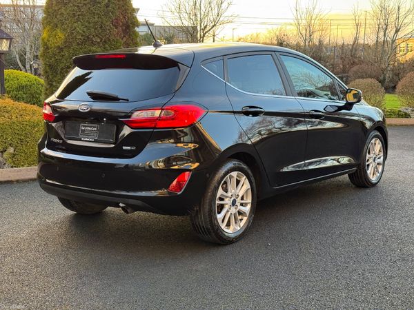 Immaculate Auto 231 Ford Fiesta! 377291590