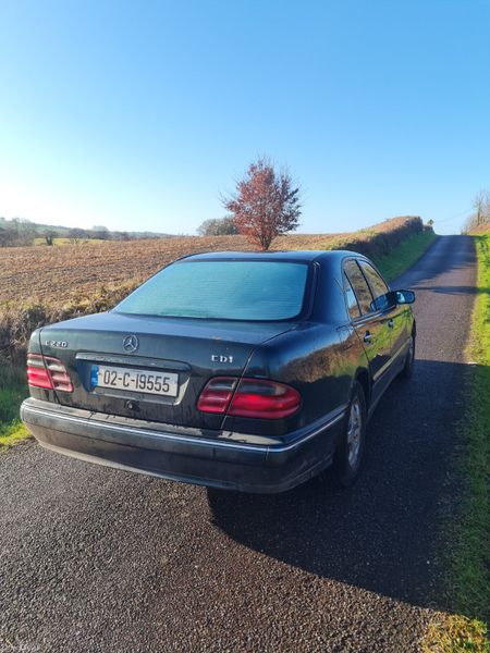 2002 Mercedes-Benz E220cdi read ad 377233446