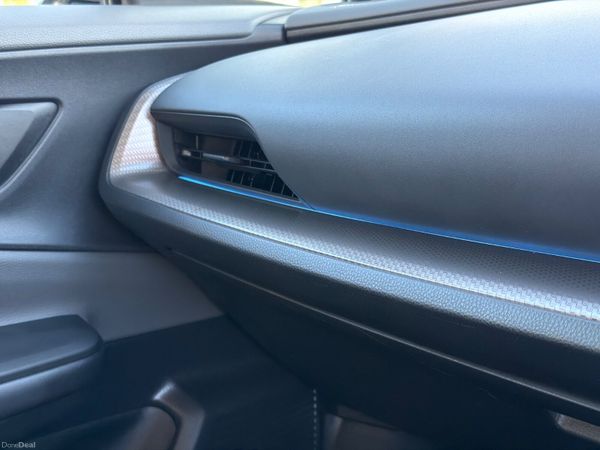 Toyota Prius 2025 plug in hybrid only 4000 KM 377236006