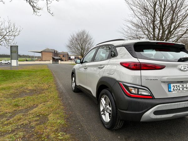 Hyundai KONA 2023 Comfort Low Mileage 377341784