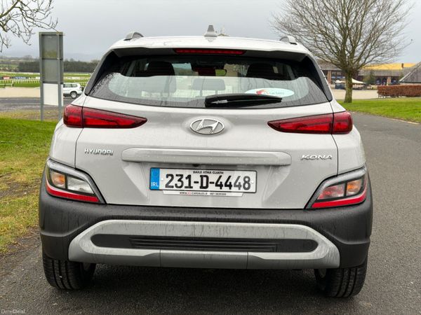 Hyundai KONA 2023 Comfort Low Mileage 377341720