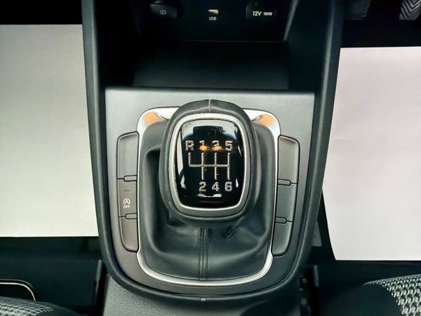 Hyundai KONA 2023 Comfort Low Mileage 377341989