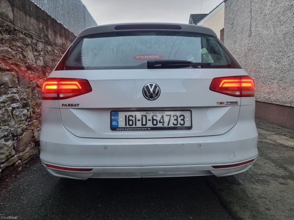 Volkswagen Passat 2016 377352270