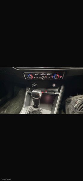 Audi Q3 377388642