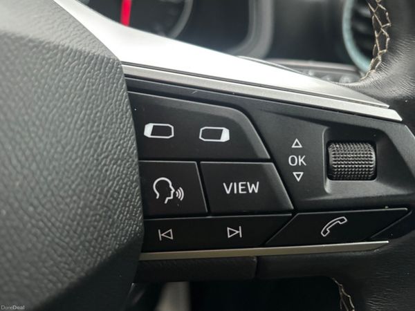 STUNNING SEAT ARONA TOP SPEC TWO TONE 377317797