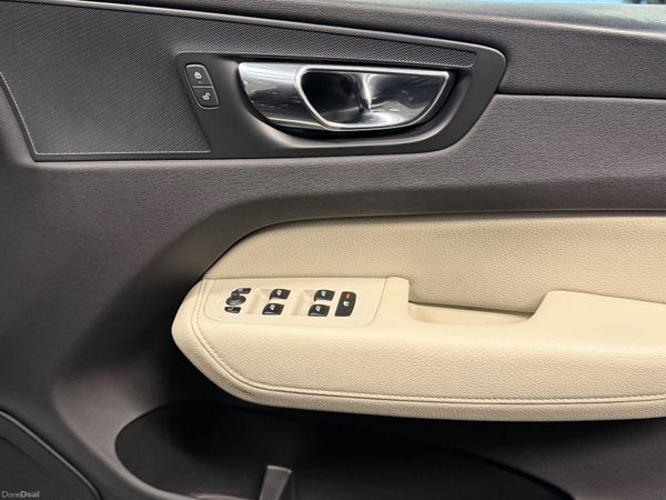 182 Volvo XC60 2.0D 190 AWD MOMENTUM 377318932