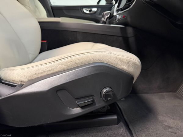 182 Volvo XC60 2.0D 190 AWD MOMENTUM 377318936