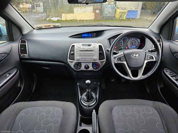 Hyundai i20 2011 1.2 deluxe one owner 377335777
