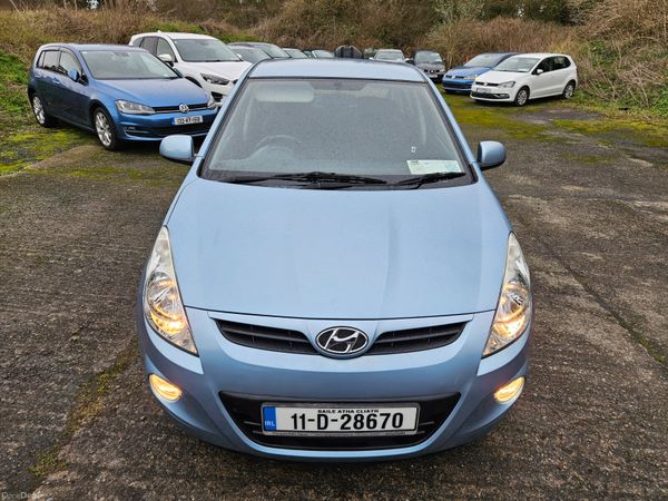 Hyundai i20 2011 1.2 deluxe one owner 377335734