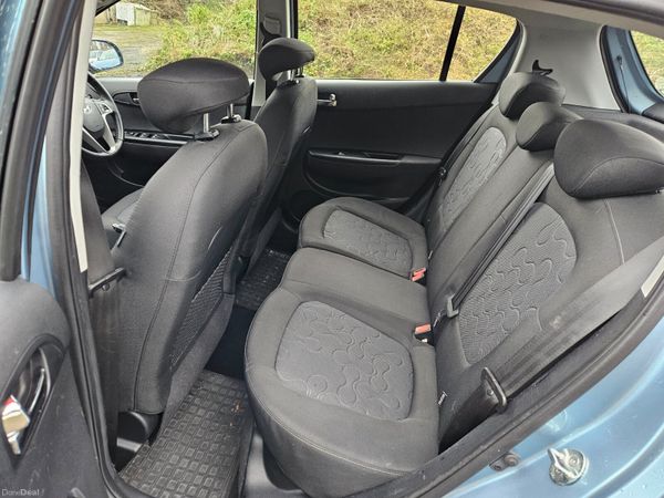 Hyundai i20 2011 1.2 deluxe one owner 377335801