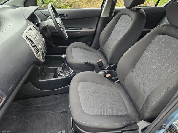 Hyundai i20 2011 1.2 deluxe one owner 377335803