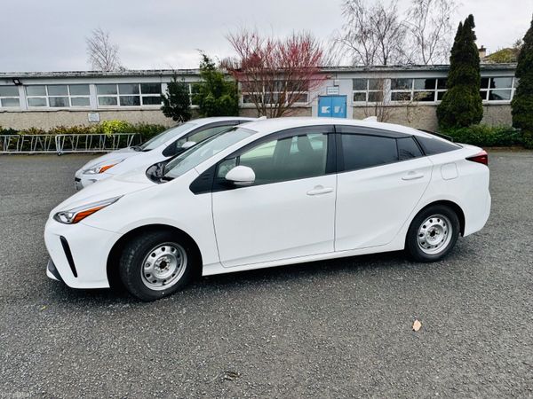 Two 2022 Toyota Prius High Spec’s low mileage 377338192