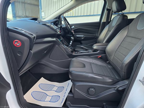 FORD KUGA 2015 2.0 150BHP TITANIUM MODEL 377444678