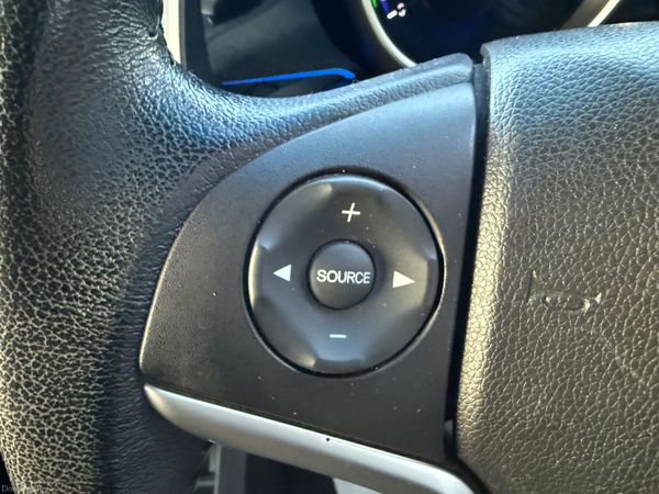 2016 Honda Fit  1.5 Hybrid auto Top Specs 377445398