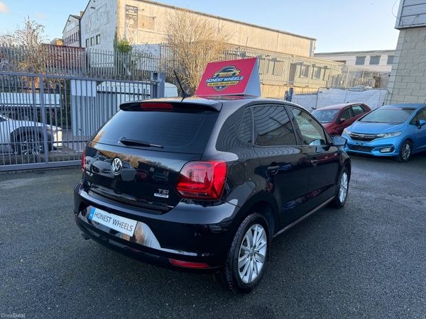 2015 Volkswagon Polo 1.2L  Automatic 377447760