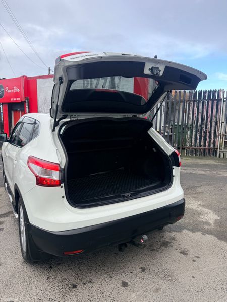 Nissan Qashqai 1.5DSL XE HIGH SPEC NCT TAX 377475010