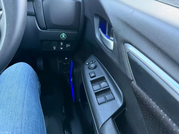 152 HONDA FIT HYBRID 377477512