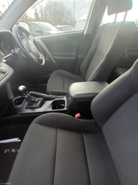 Toyota RAV4 2016 377480970